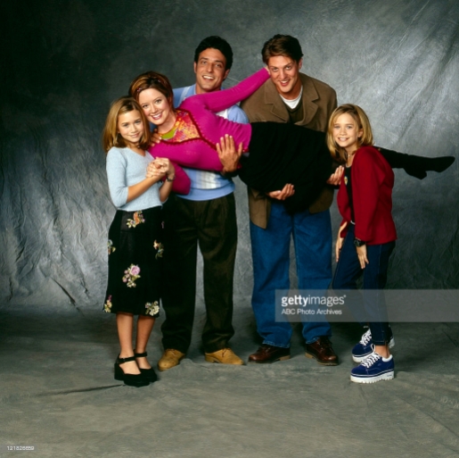 TWO OF A KIND - Cast Gallery - Shoot Date: October 26, 1998. (Photo by ABC Photo Archives/ABC via Getty Images) ASHLEY OLSEN;SALLY WHEELER;DAVID VALCIN;CHRISTOPHER SIEBER;MARY-KATE OLSEN